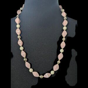 1950s Style Bubblegum Pink and Cream 16" Fashion Necklace